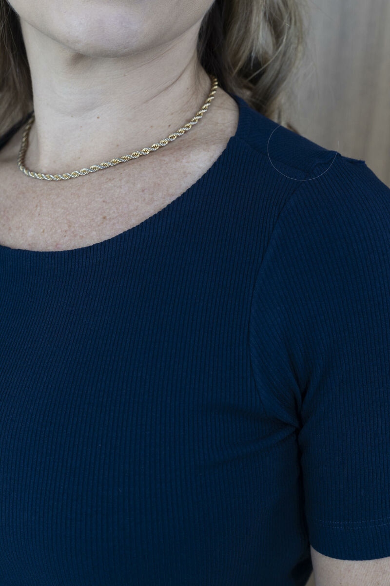 Imagem de Blusa Sol de Verão - Azul Marinho - Cropped Canelado com Frente Dupla para um Visual Atemporal